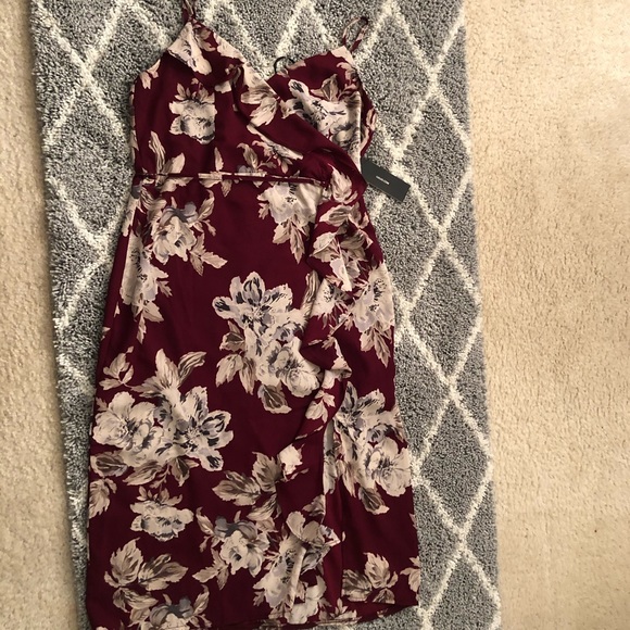 Lulu’s Floral Wrap Dress Size Small - Picture 5 of 13